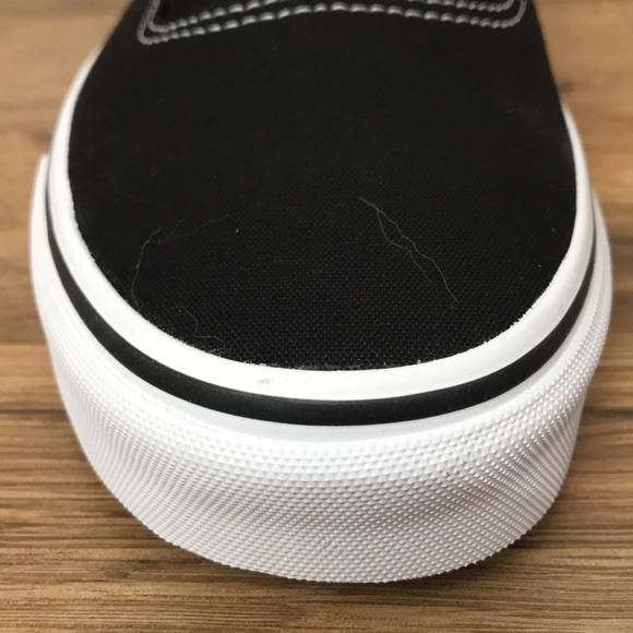 VANS AUTHENTIC BRAND NEW - Picture 4 of 14